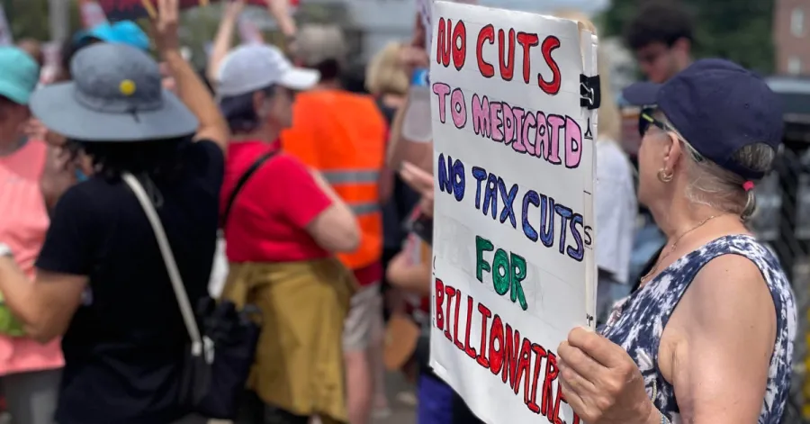 union members at a federal fight back rally